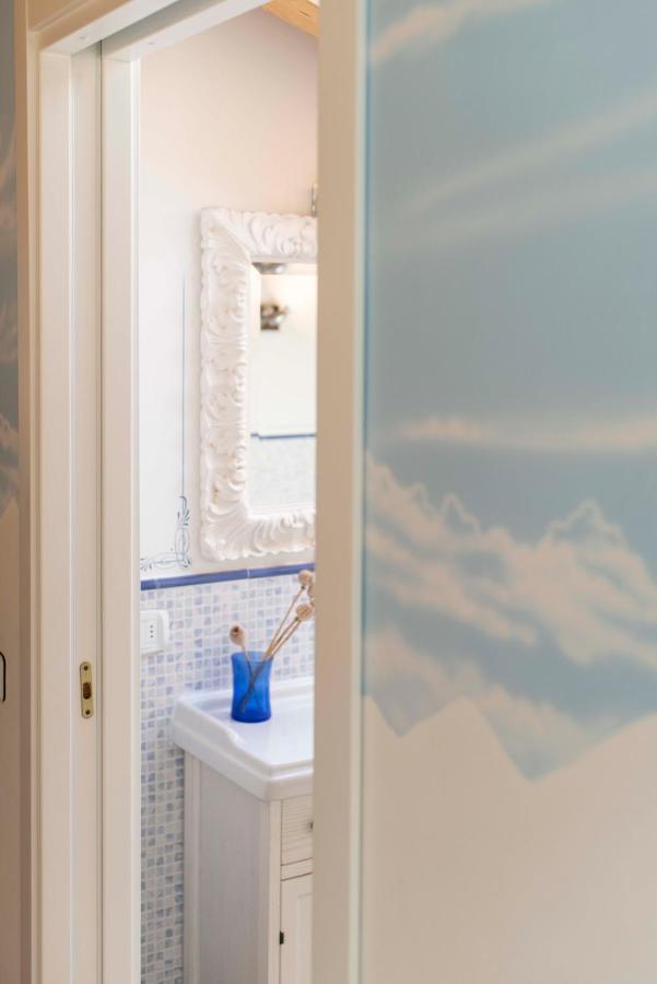 Attico Con Vista Sul Lago E Montagne A Molveno Ngoại thất bức ảnh